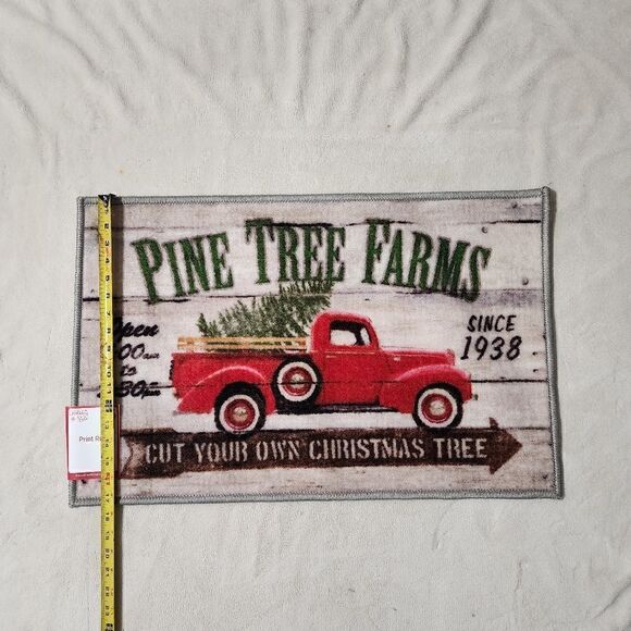 New Christmas Rug "Pine Tree Farms" - Picture 3 of 4